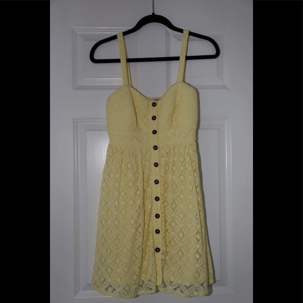 Charlotte Russe yellow dress perf 4 spring/summer